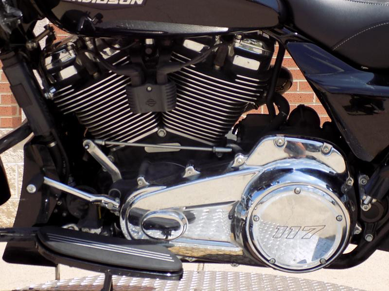 Road Glide®