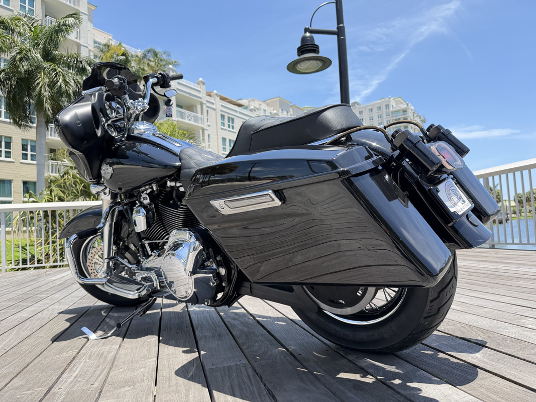 Street Glide®