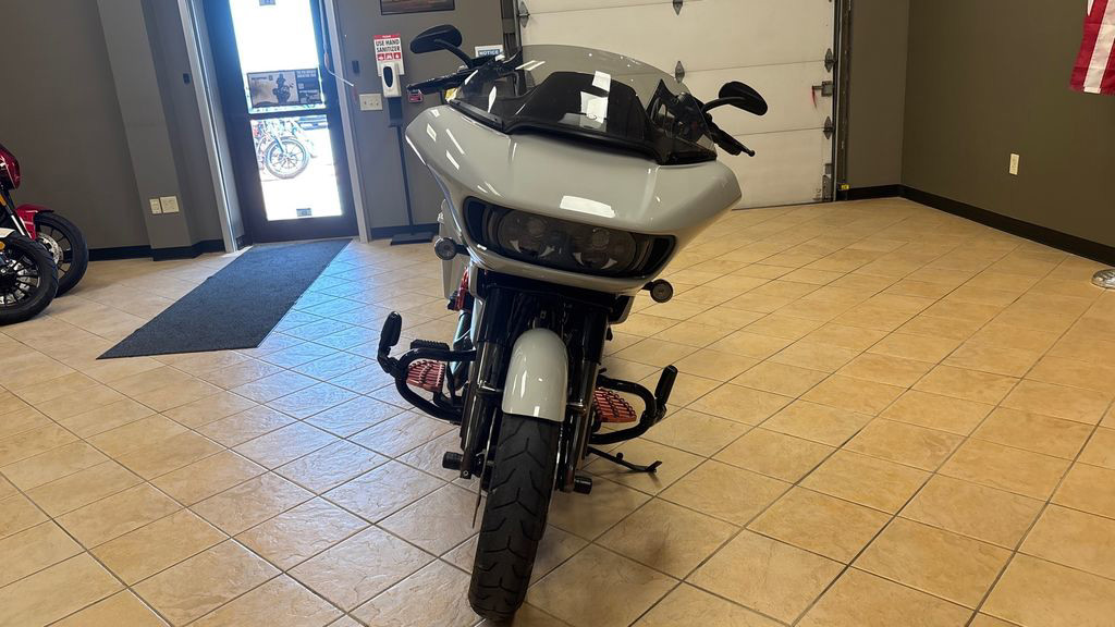 CVO® Road Glide®