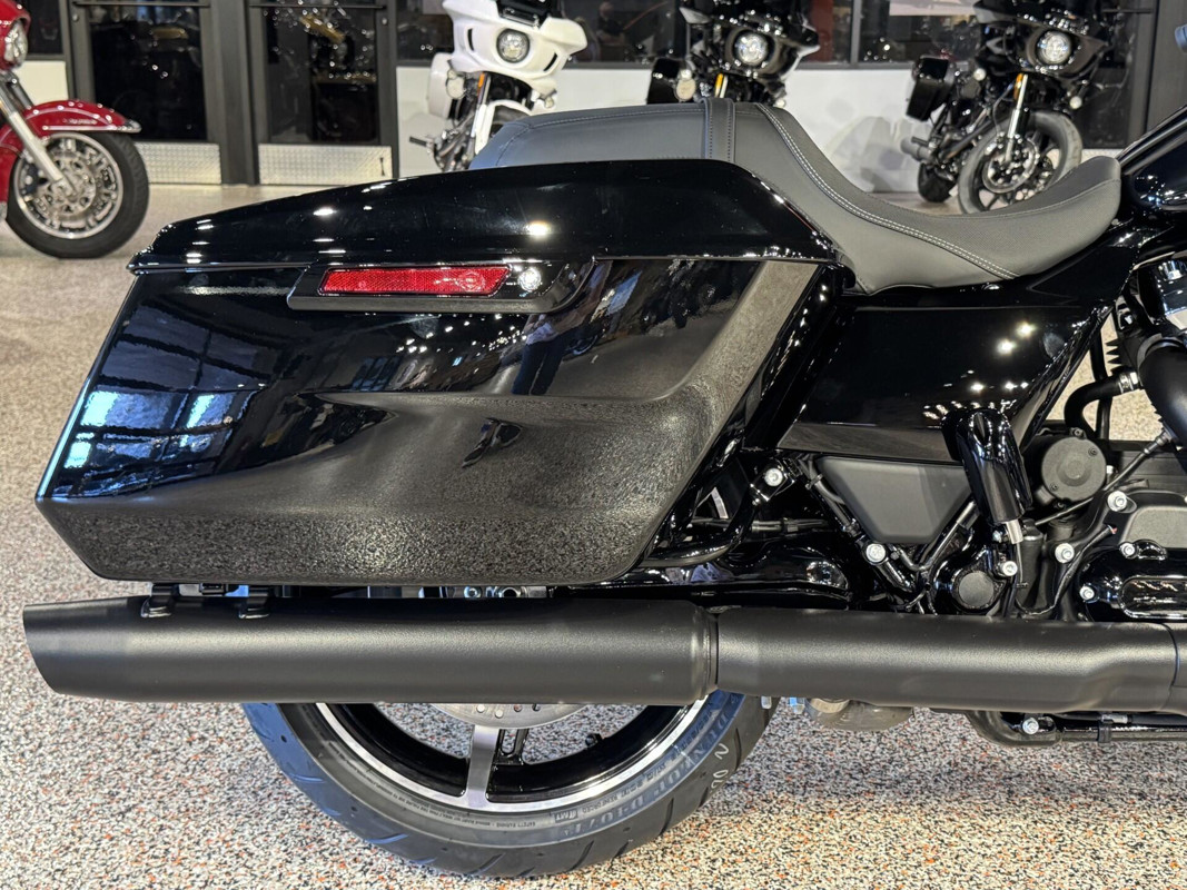 Street Glide®