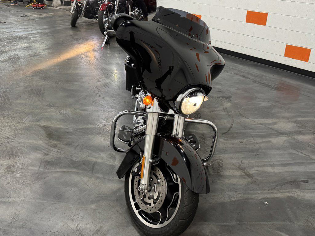 Street Glide®
