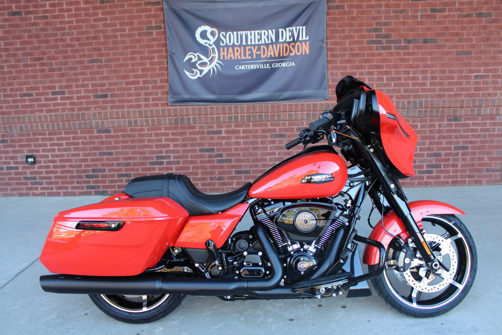 Street Glide®