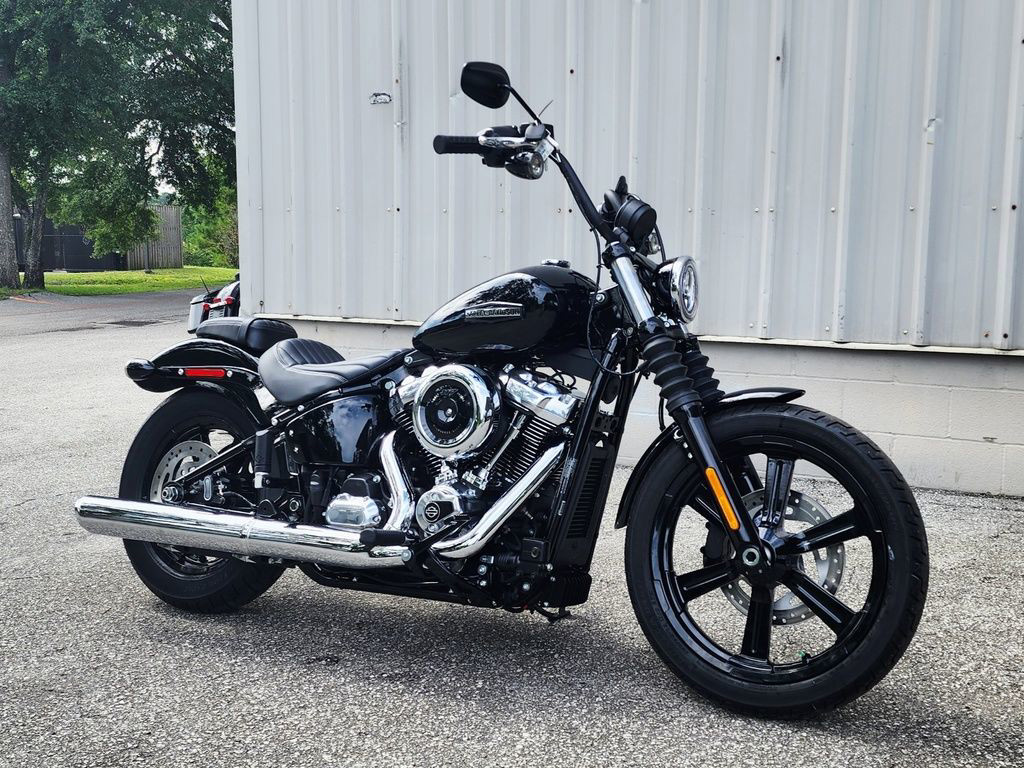 Street Bob®