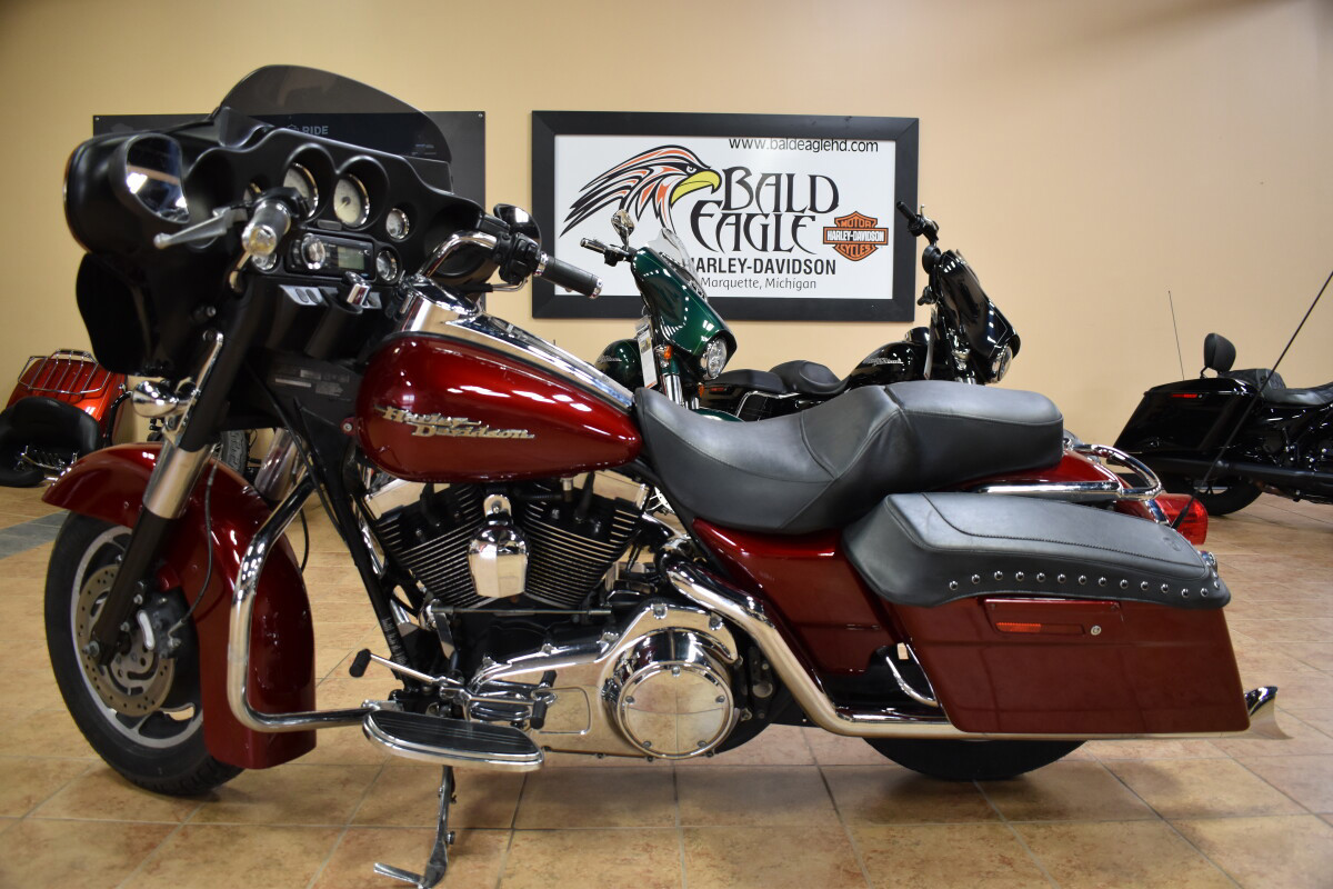 Street Glide®