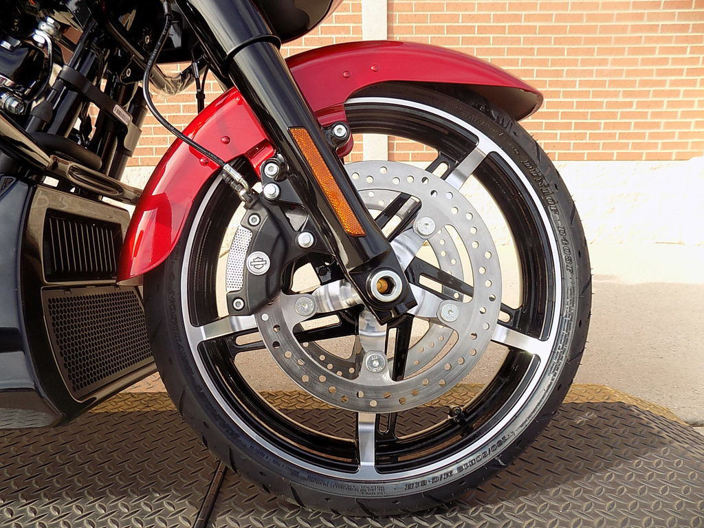 Road Glide®