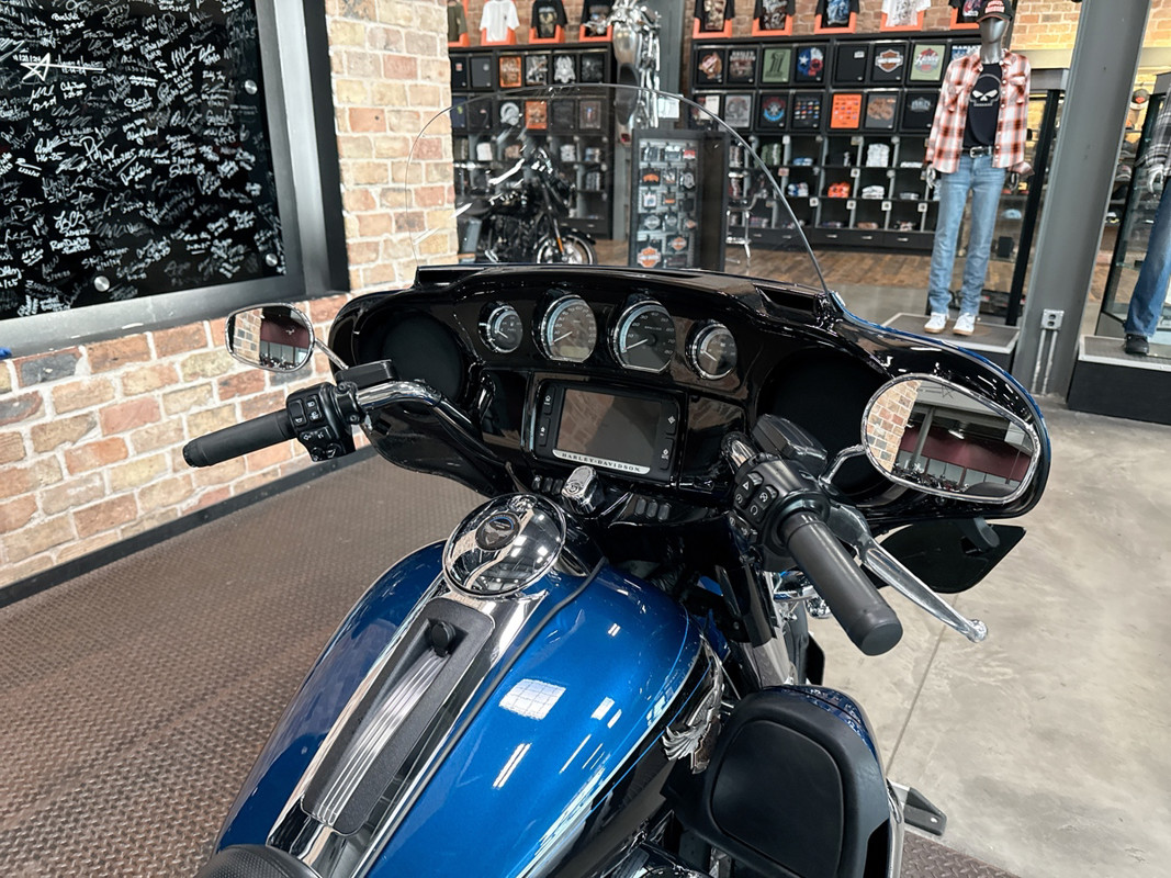 Electra Glide® Ultra® Limited 115th Anniversary