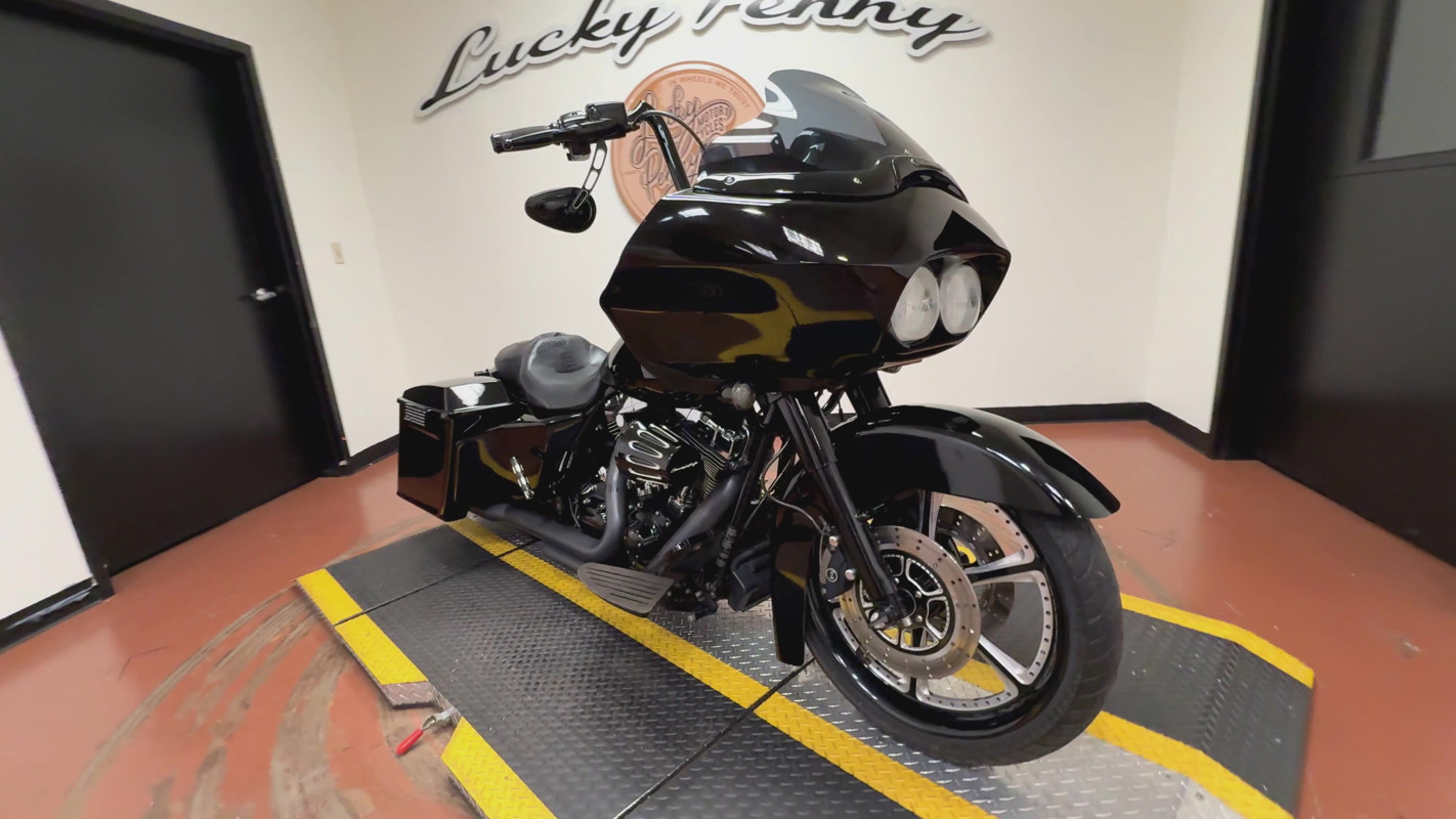 Road Glide® Custom