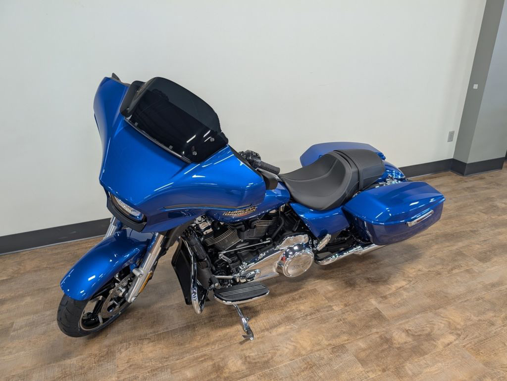 Street Glide®