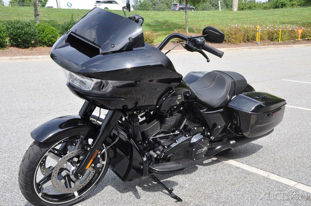 Road Glide®