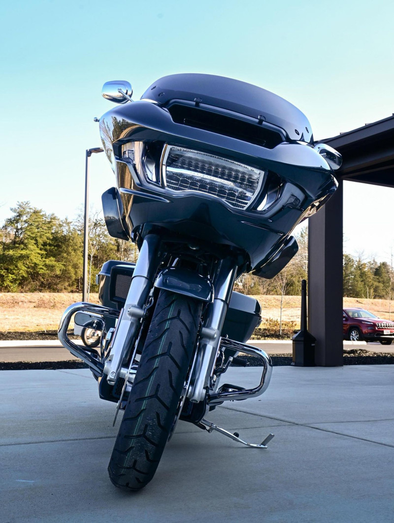 Road Glide®