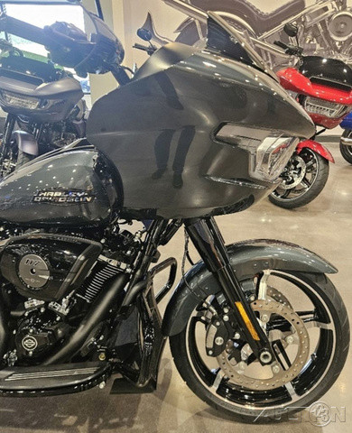 Road Glide®