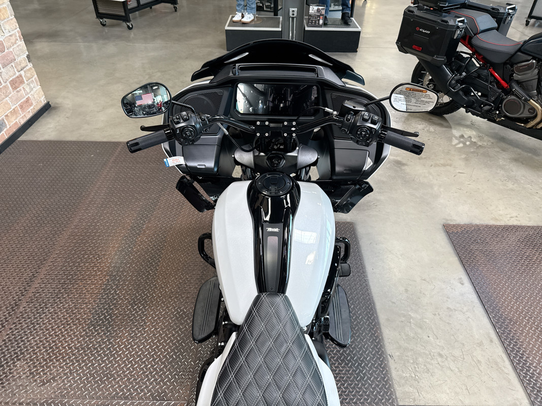 Road Glide®