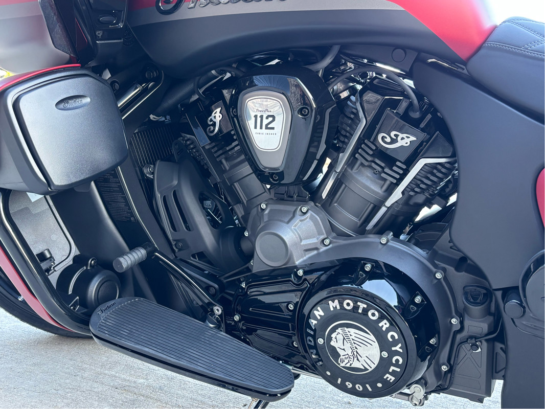Pursuit Dark Horse 112