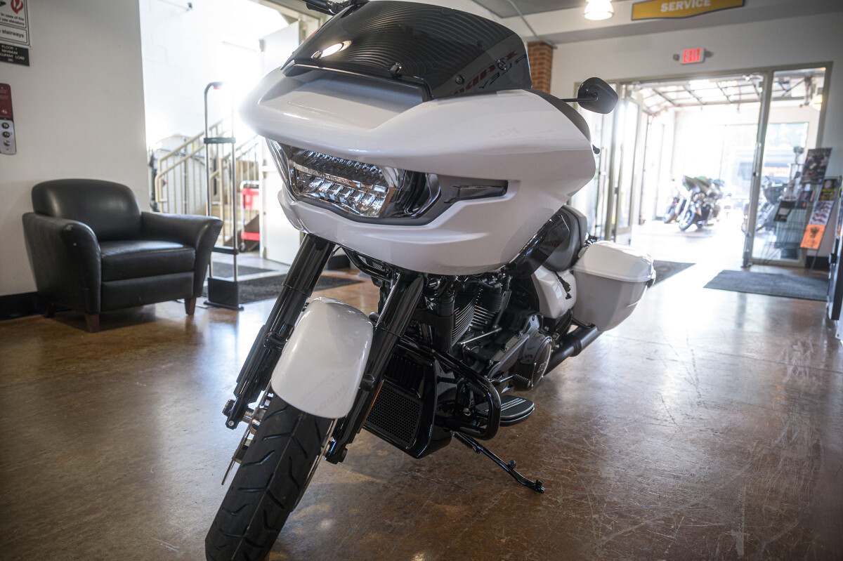 Road Glide®