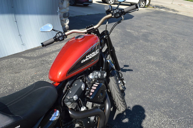 Sportster® Roadster®