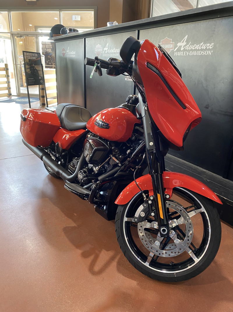 Street Glide®