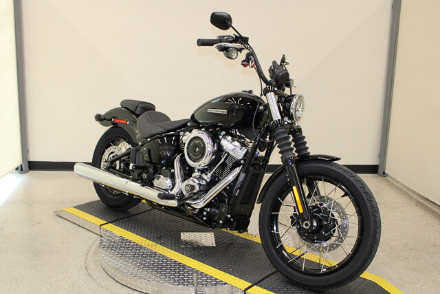 Street Bob®