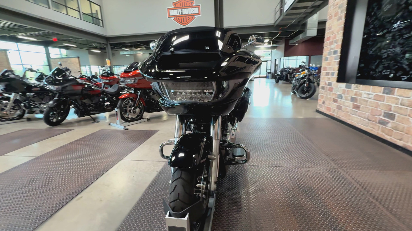 Road Glide®