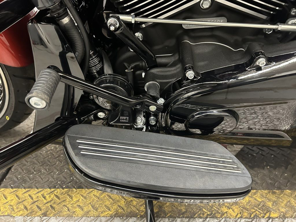 Road Glide®