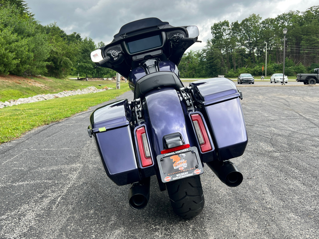 Street Glide®
