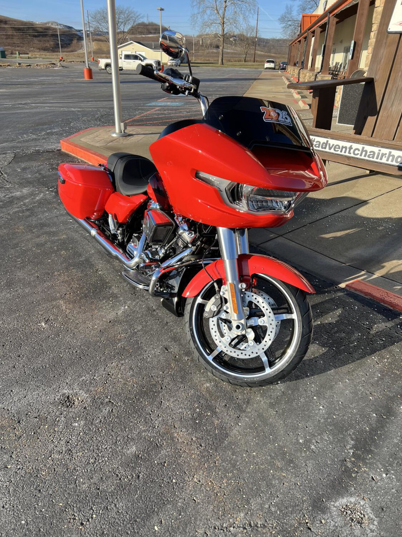 Road Glide®