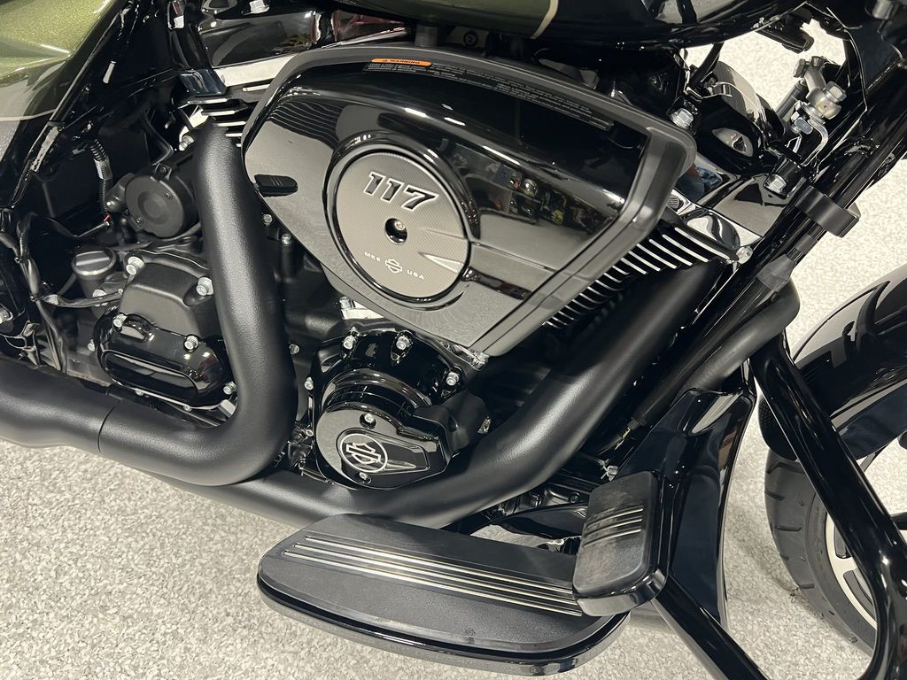 Road Glide®