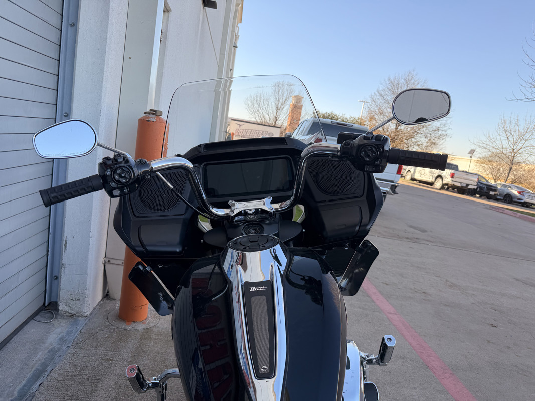 Road Glide®