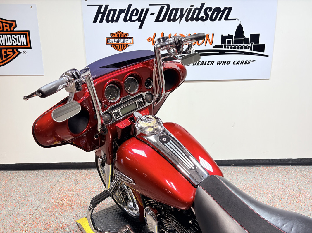 Electra Glide® Standard