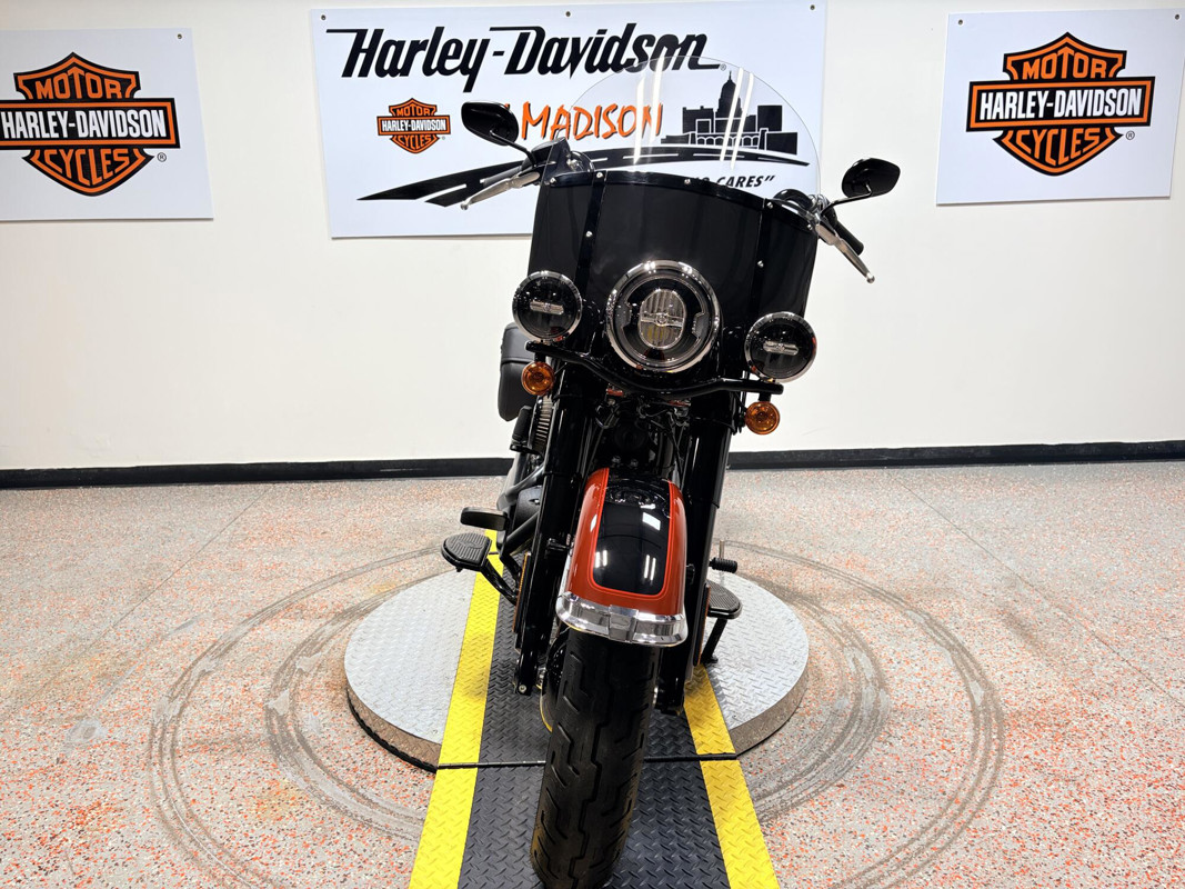 Heritage Classic 114
