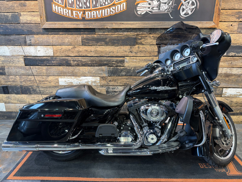 Street Glide®
