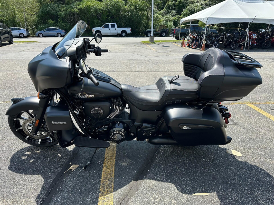 Roadmaster Dark Horse