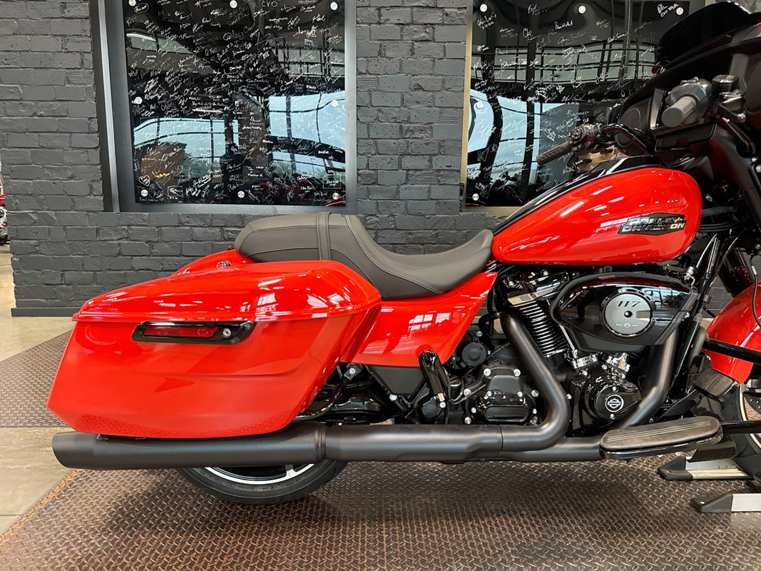 Street Glide®