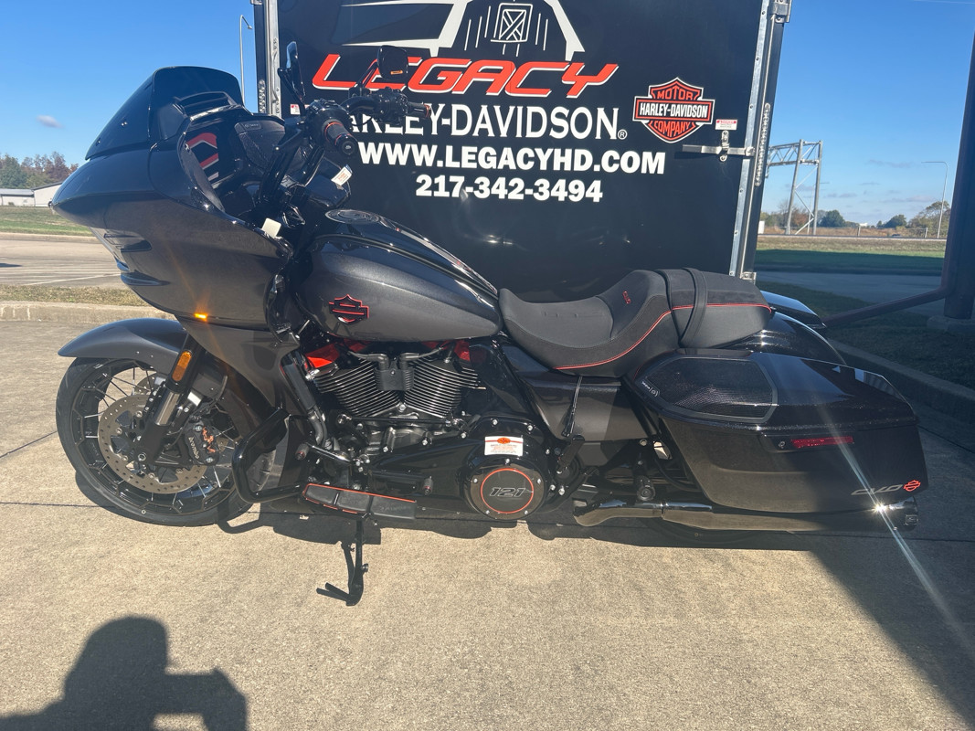 CVO® Road Glide®