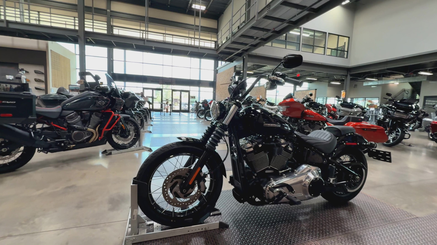 Street Bob®