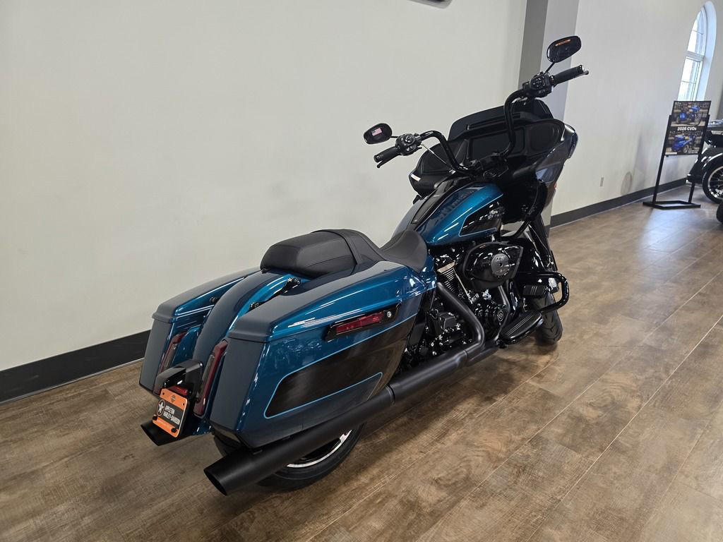 Road Glide®
