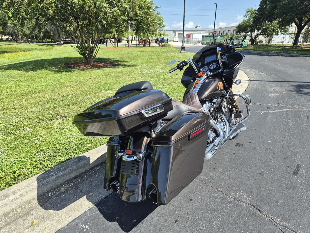 Road Glide®