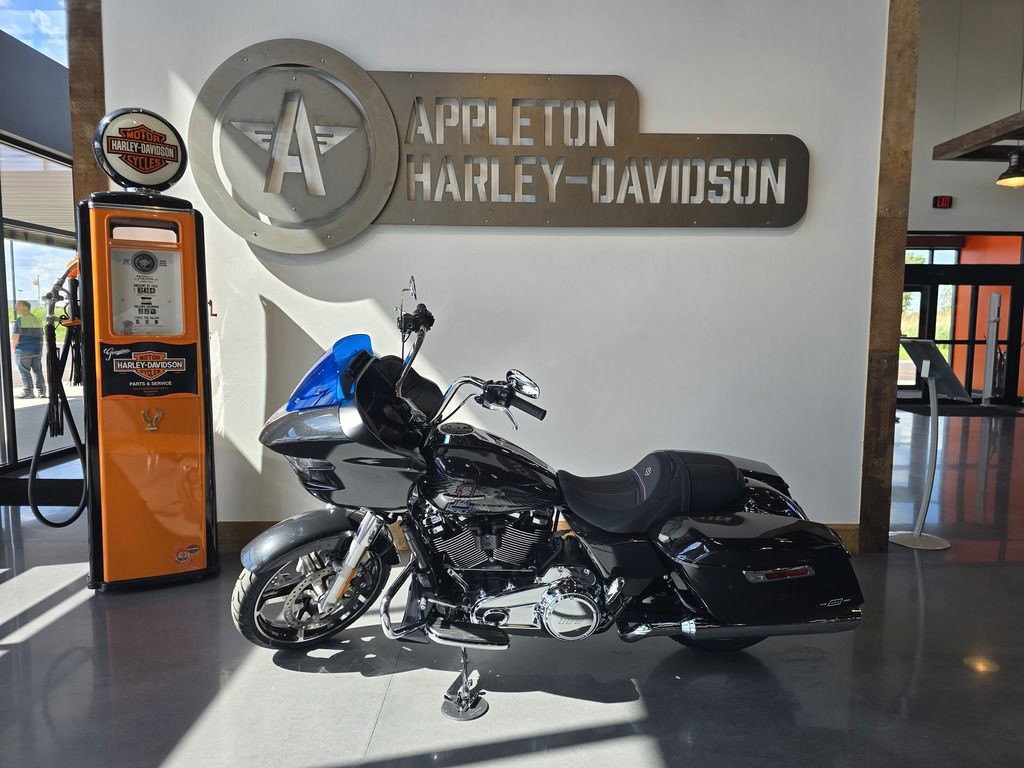 Road Glide®