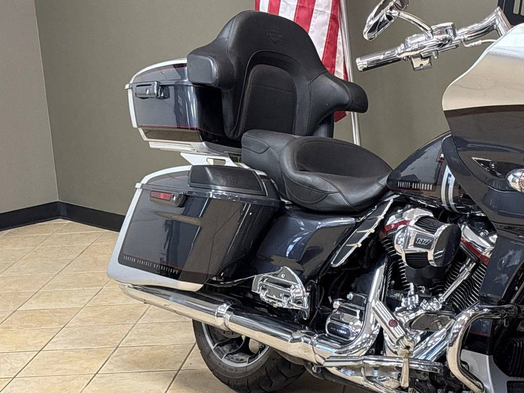 CVO® Road Glide®