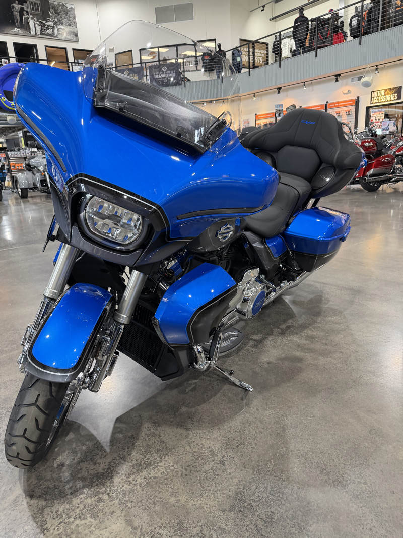 CVO® Street Glide® Limited