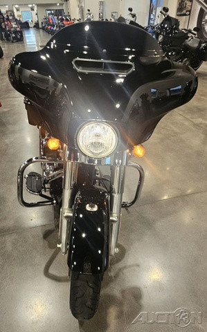 Street Glide®