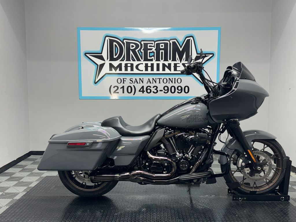 Road Glide® ST