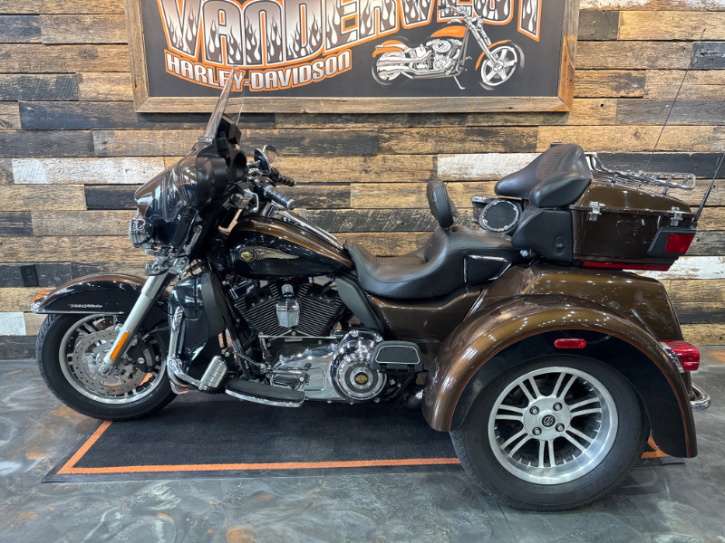 Tri Glide® Ultra Classic® 110th Anniversary