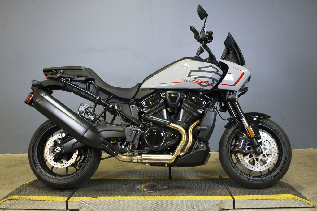 Pan America® 1250 ST
