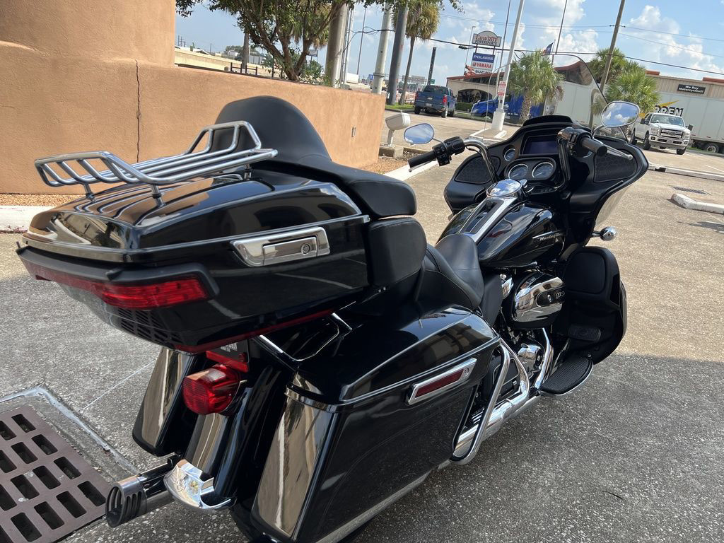 Road Glide® Ultra