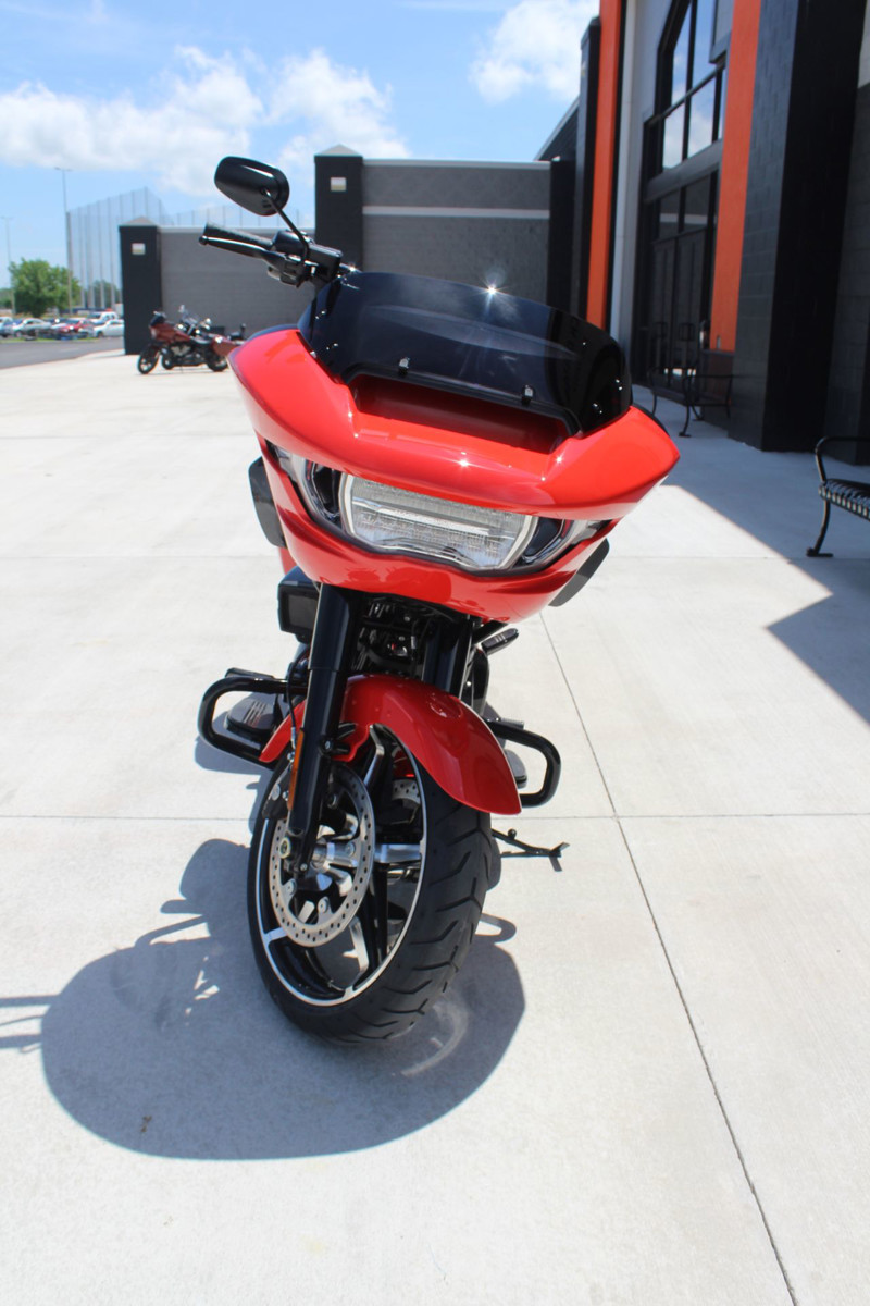 Road Glide®