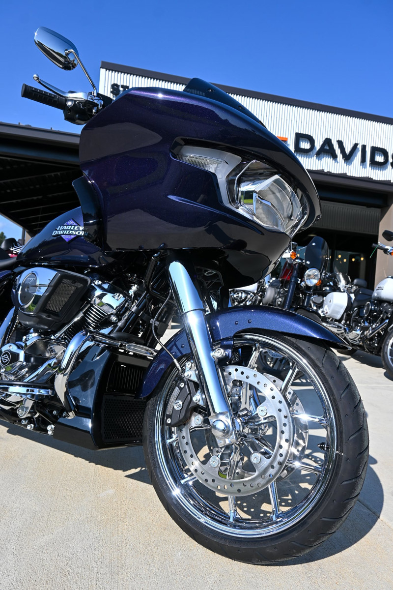 Road Glide®