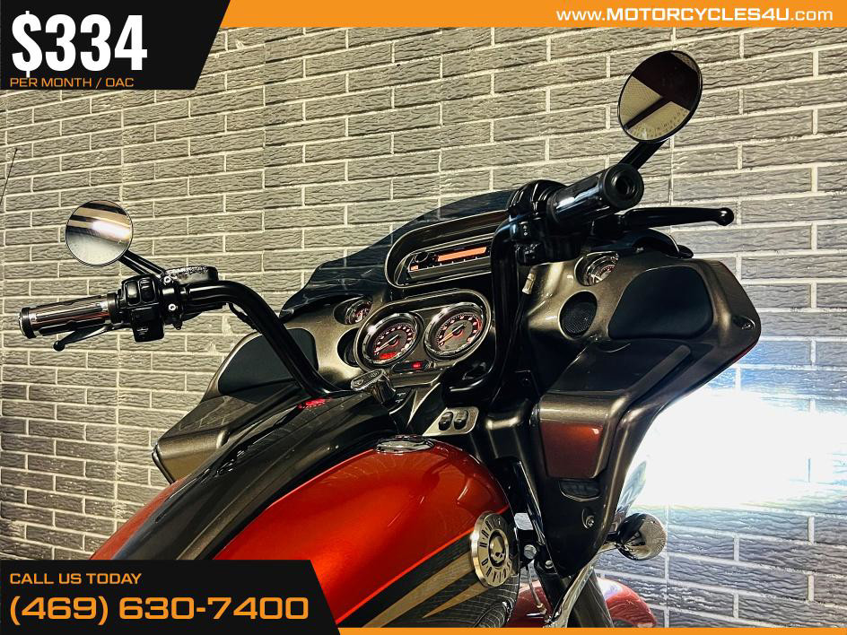 CVO™ Road Glide® Custom 
