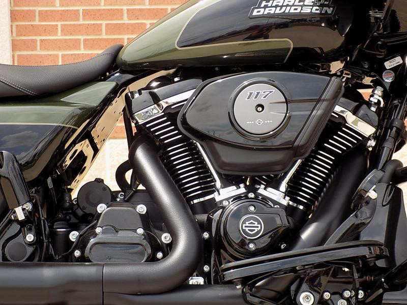 Road Glide®