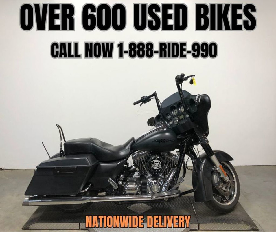 Street Glide®