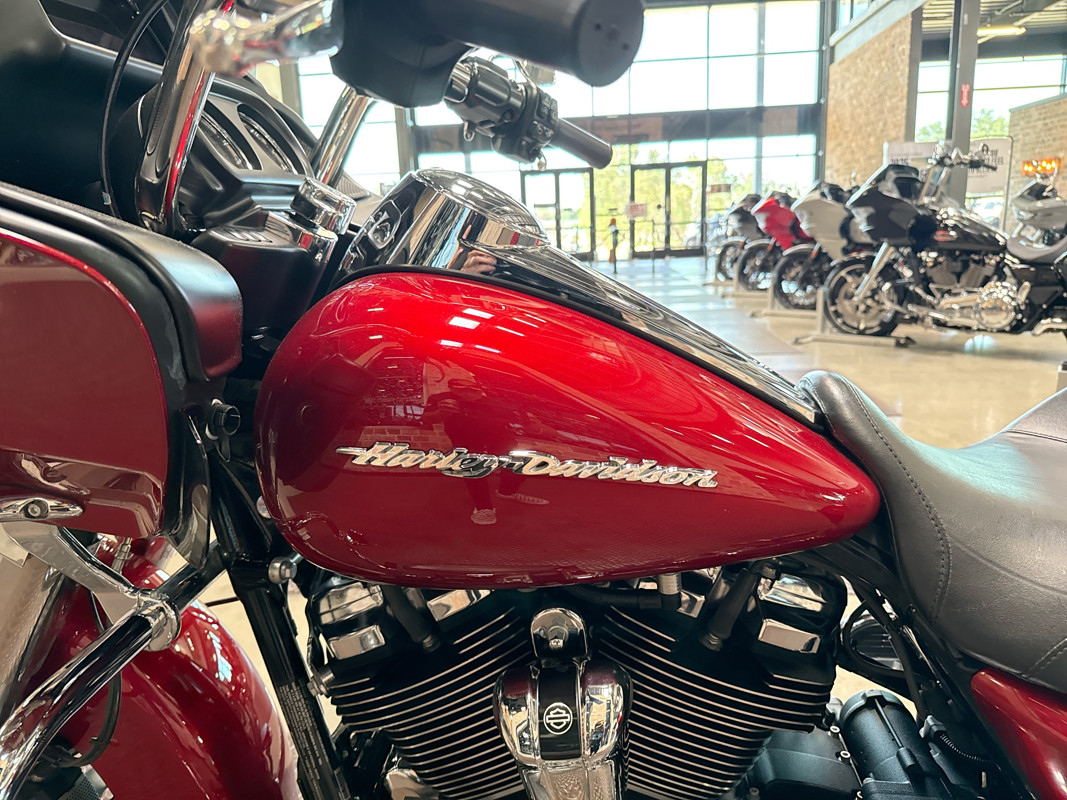 Road Glide®